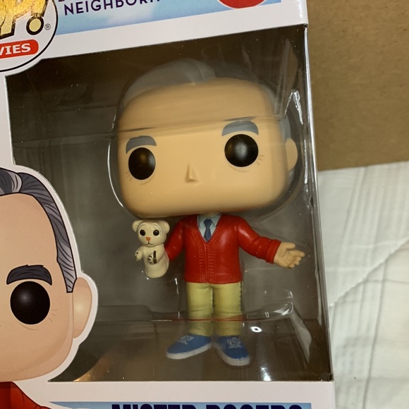 Vaulted Mister Rogers w/Daniel Tiger Beautiful Day in the Neighborhood Funko Pop - Picture 3 of 8